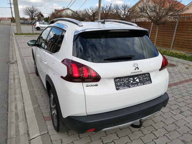 Peugeot 2008 1.2Allure