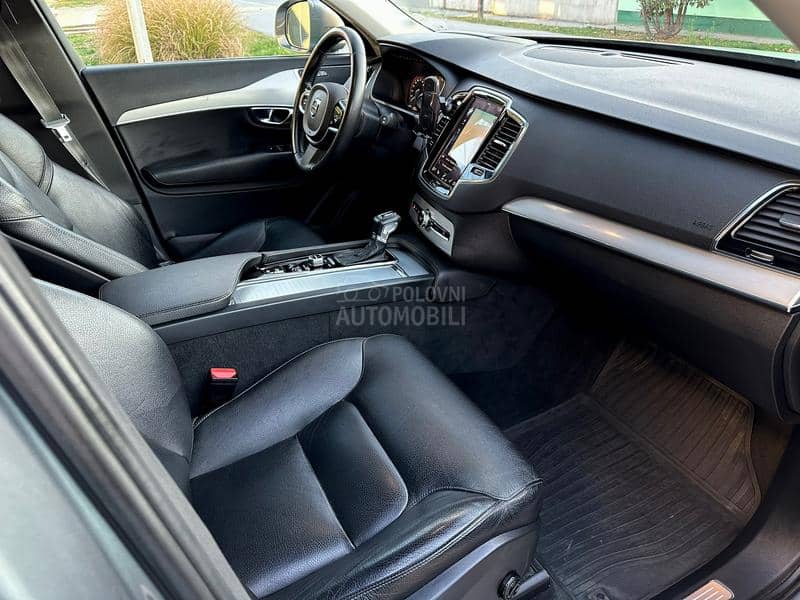 Volvo XC90 D5 AWD