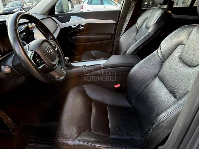 Volvo XC90 D5 AWD