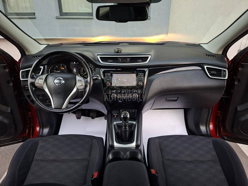 Nissan Qashqai 1.5  PANO/KAM 360