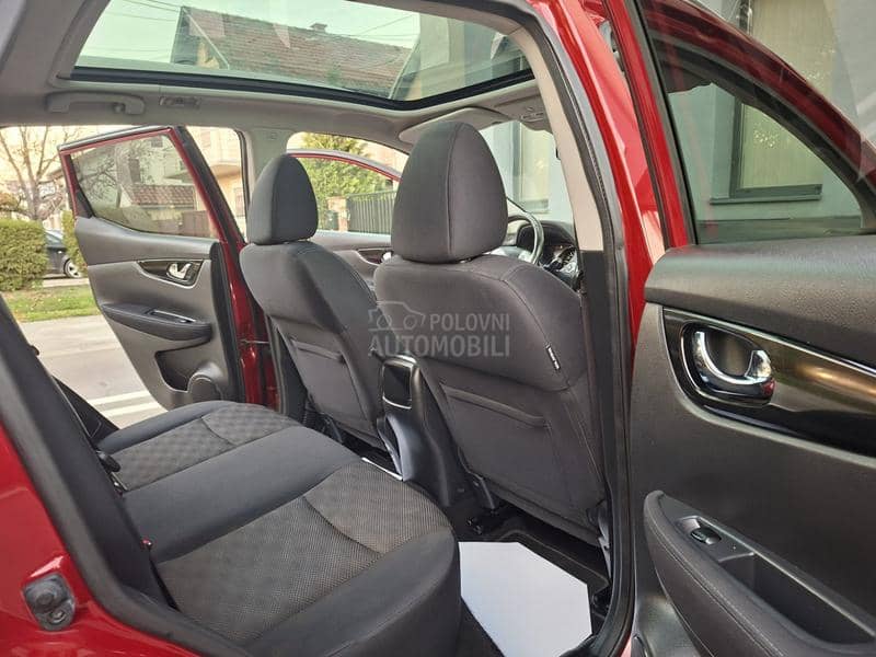 Nissan Qashqai 1.5  PANO/KAM 360
