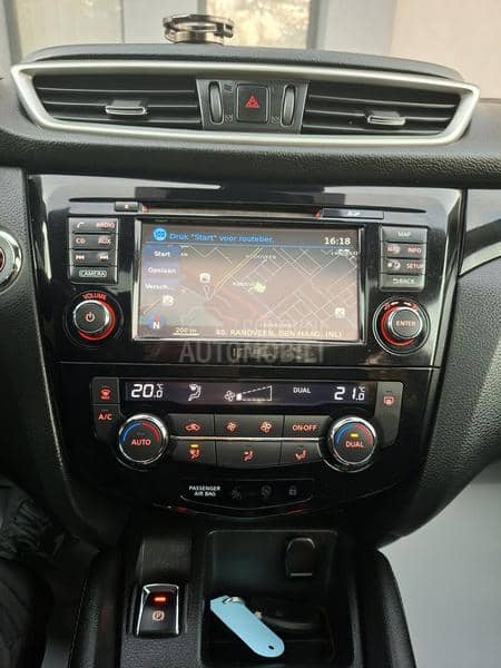 Nissan Qashqai 1.5  PANO/KAM 360