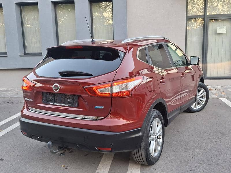 Nissan Qashqai 1.5  PANO/KAM 360