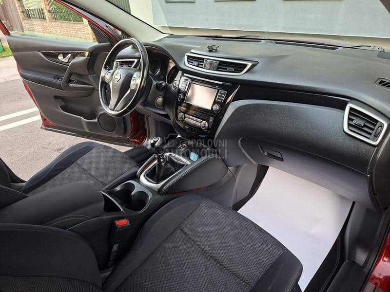 Nissan Qashqai 1.5  PANO/KAM 360