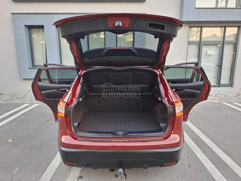 Nissan Qashqai 1.5  PANO/KAM 360