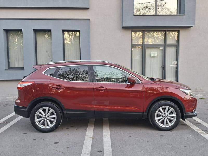 Nissan Qashqai 1.5  PANO/KAM 360