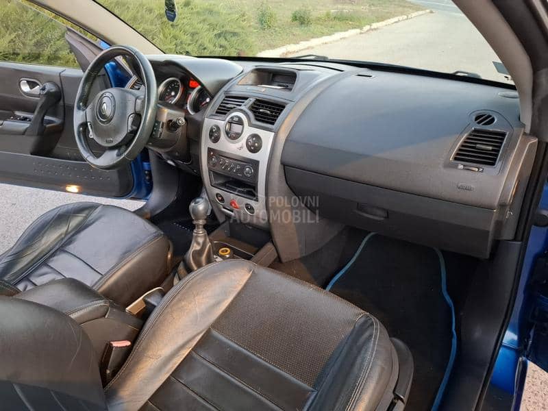 Renault Megane 2.0i
