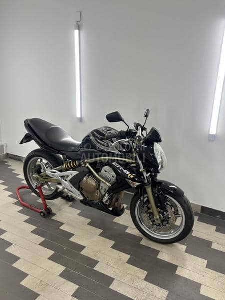 Kawasaki ER6n