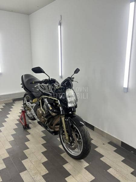 Kawasaki ER6n