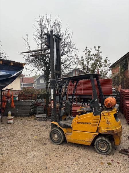 Jungheinrich 1.6 tona