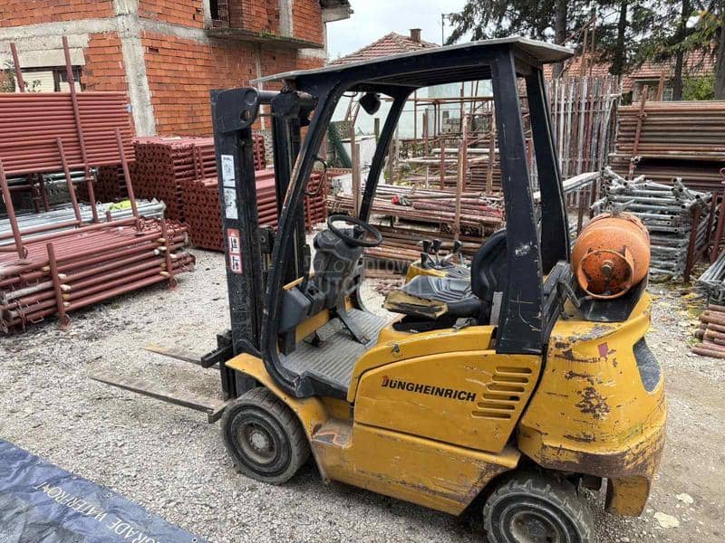 Jungheinrich 1.6 tona