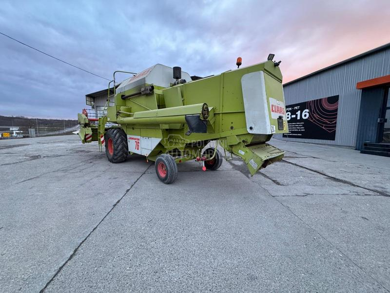 Claas Dominator 76