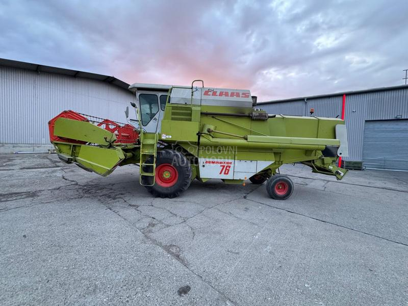 Claas Dominator 76