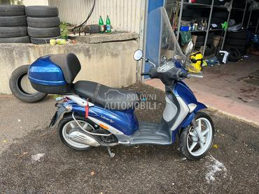 Piaggio Liberty 200