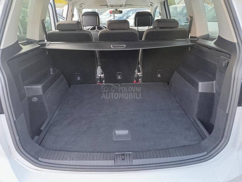 Volkswagen Touran 1.6tdi DSG