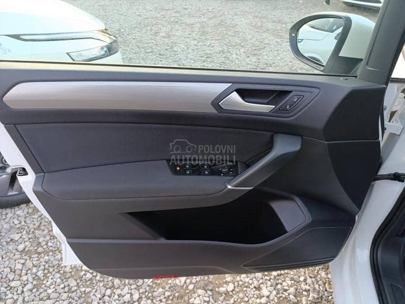 Volkswagen Touran 1.6tdi DSG