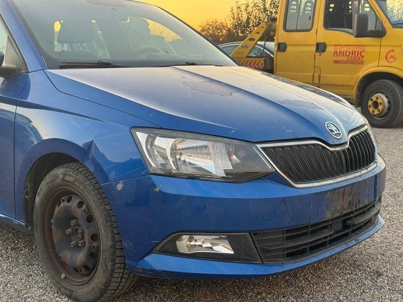 Škoda Fabia 2014. god. -  kompletan auto u delovima
