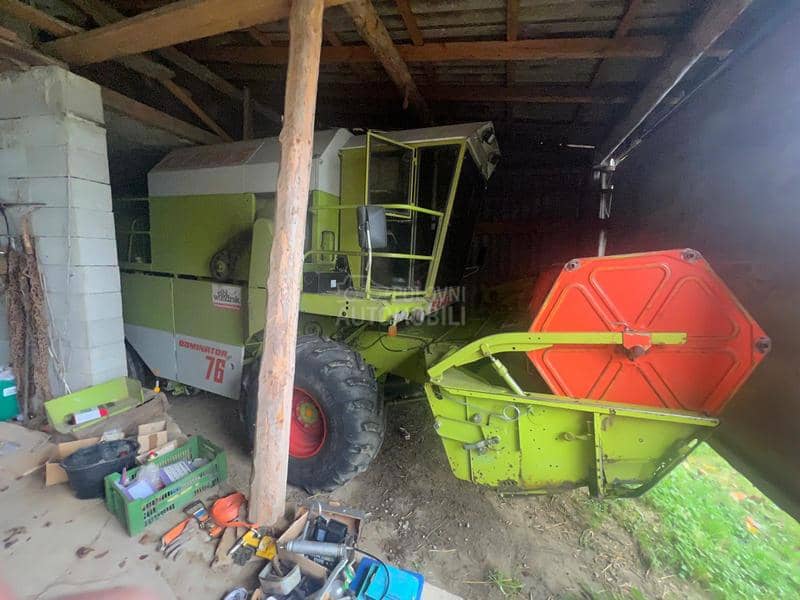 Claas Dominator 76