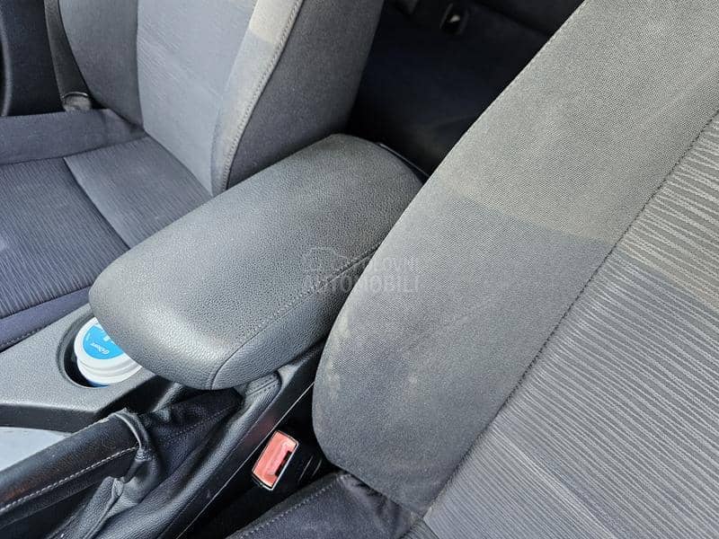 BMW X1 2.0D XDRIVE  N AVI