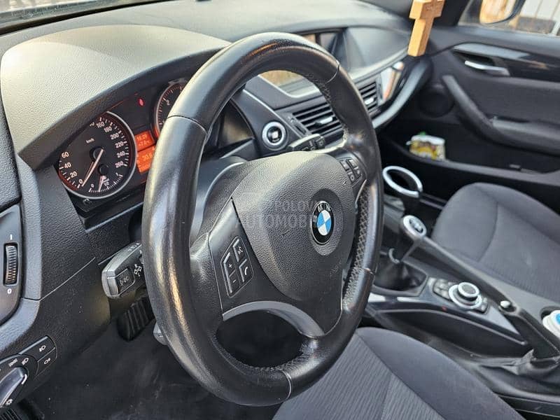 BMW X1 2.0D XDRIVE  N AVI