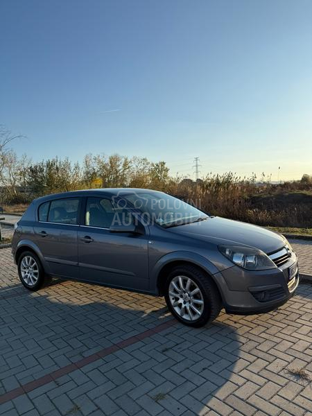 Opel Astra H 1.7 cdti