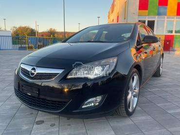Opel Astra J 1.6 Turbo CH