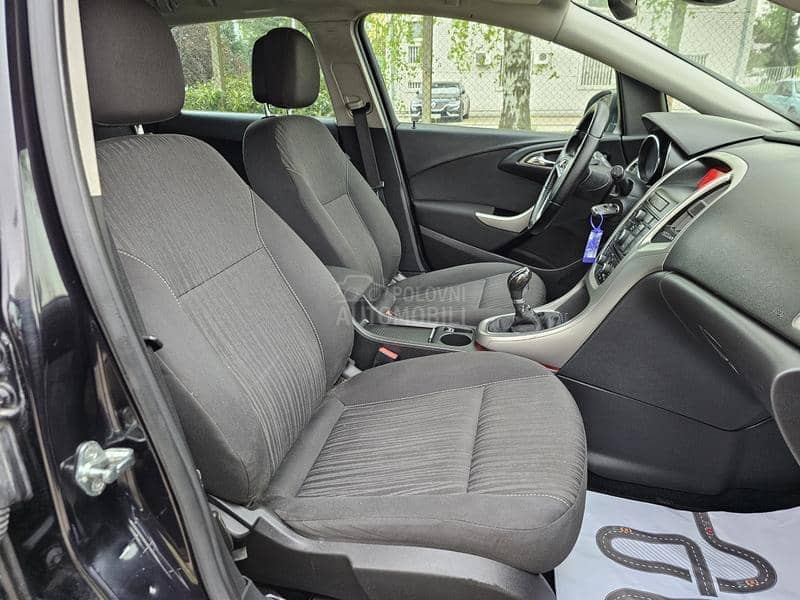 Opel Astra J 1.7CDTI