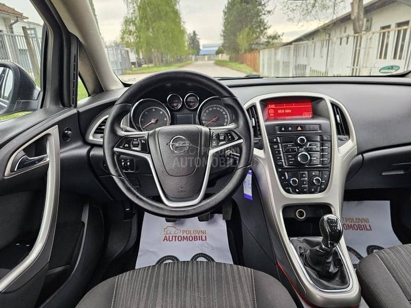 Opel Astra J 1.7CDTI