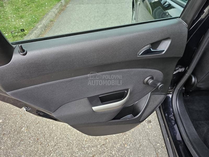 Opel Astra J 1.7CDTI