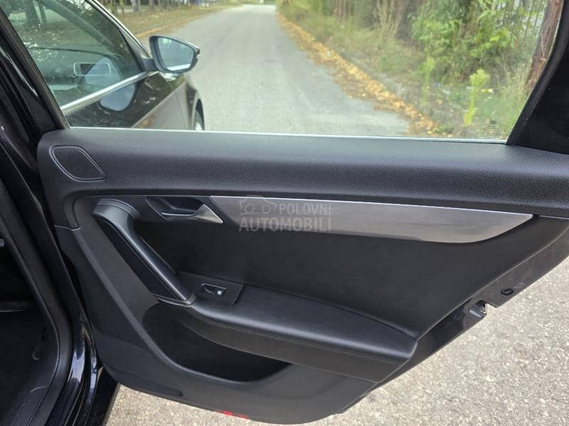 Volkswagen Passat B7 2.0Tdi. HIGHLINE