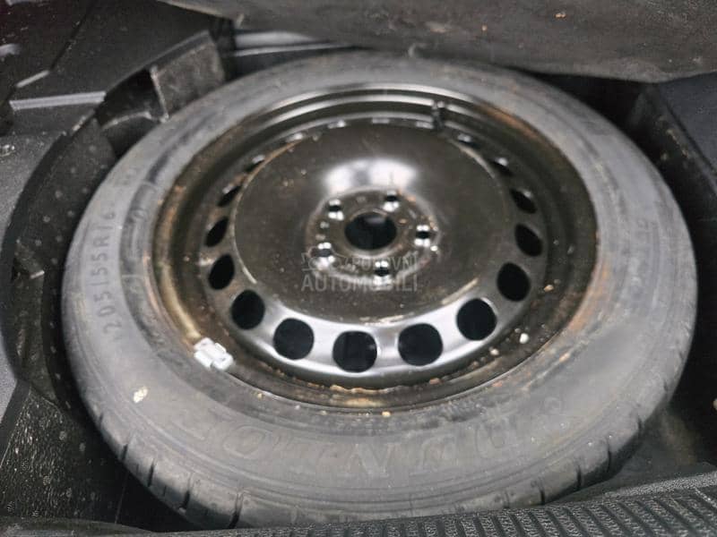 Volkswagen Passat B7 2.0Tdi. HIGHLINE