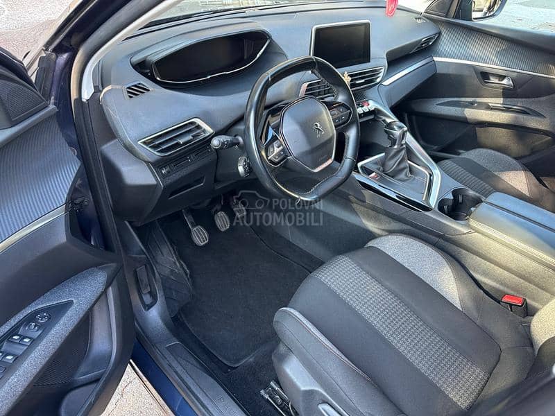 Peugeot 5008 1.5 hdi 7 sed