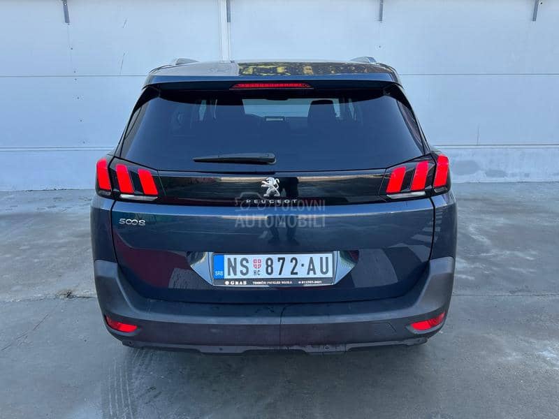 Peugeot 5008 1.5 hdi 7 sed