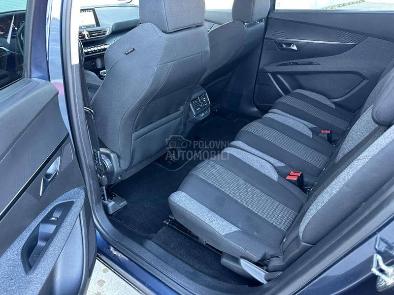 Peugeot 5008 1.5 hdi 7 sed