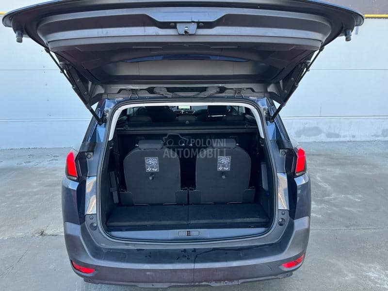 Peugeot 5008 1.5 hdi 7 sed