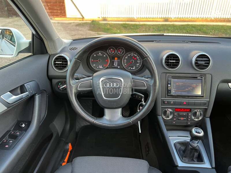Audi A3 2.0TDi AMBITION/PANO