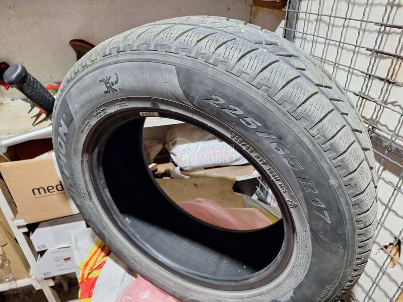 Pirelli 225/65 R17 Zimska