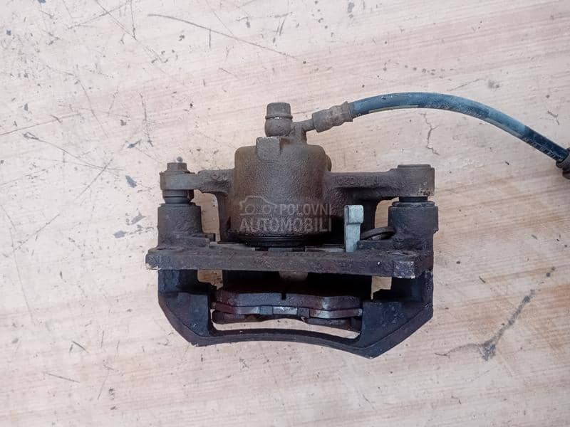 Prednja desna klesta