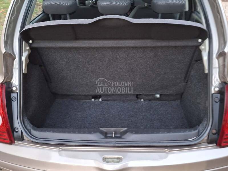 Nissan Micra 1.2  BAS  D O B A R