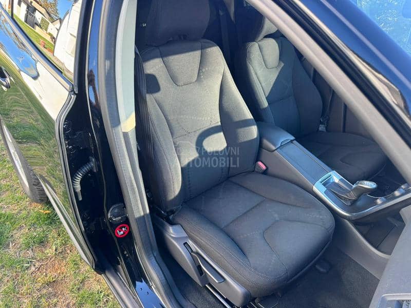 Volvo XC60 D4 AWD KINETIK