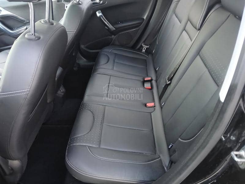 Peugeot 2008 Titanium