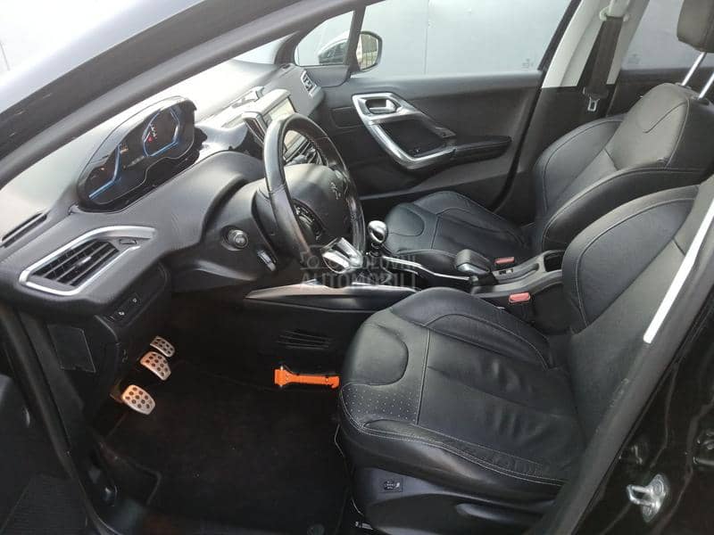 Peugeot 2008 Titanium