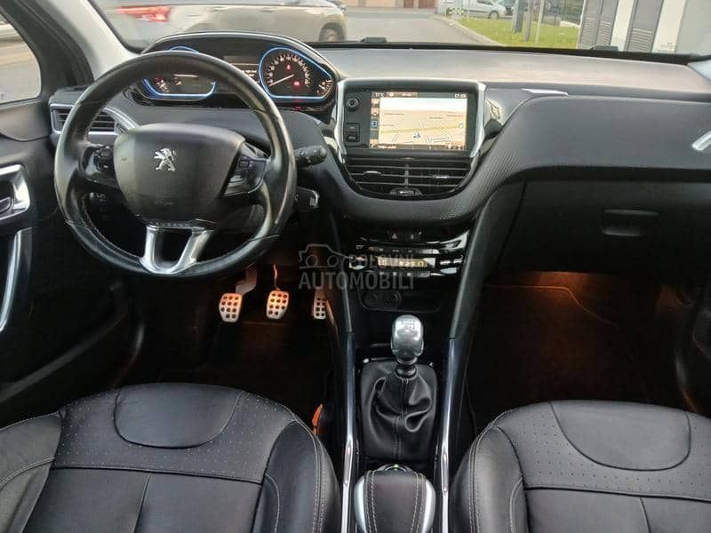 Peugeot 2008 Titanium