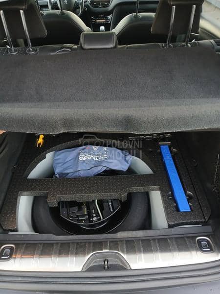 Peugeot 2008 Titanium