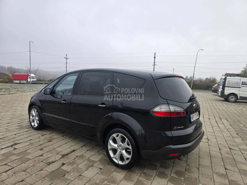 Ford S-Max 