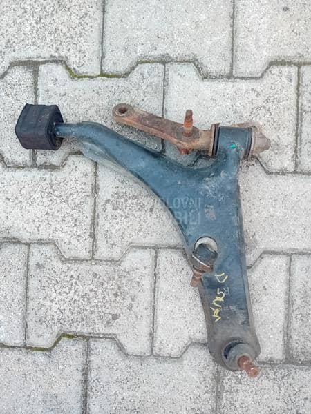 Prednja desna viljuska rame