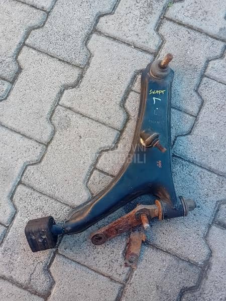 Prednja leva viljuska rame