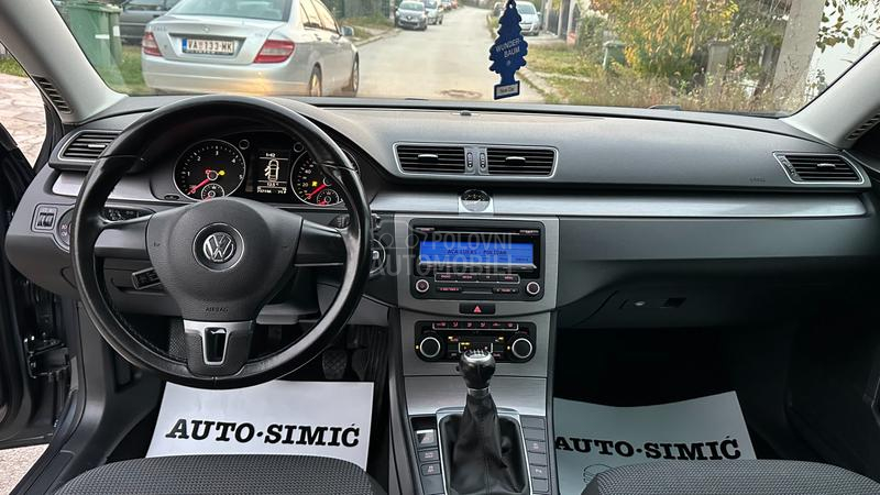 Volkswagen Passat B7 1.6 TDI IZUZEETAN