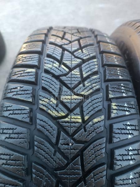 Dunlop 195/65 R15 Zimska