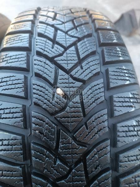 Dunlop 195/65 R15 Zimska